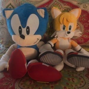 Sonic the Hedgehog and Tails Plush Duo